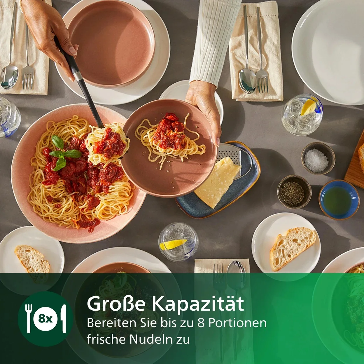 Nudelmaschine Philips HR2665/93 7000 Series mit 8 Formaufsätzen und 800 g Kapazität